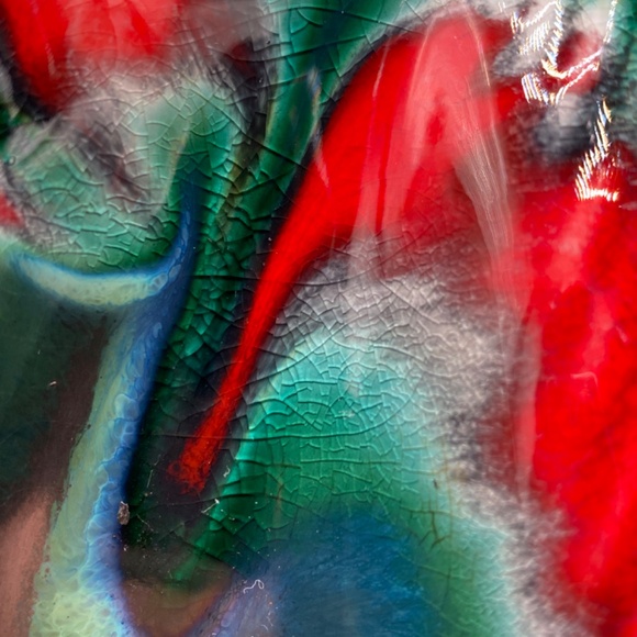 Ashtray, ceramic, ribbed, green, red and white glossy, matt black reverse.  VTG - Picture 5 of 5